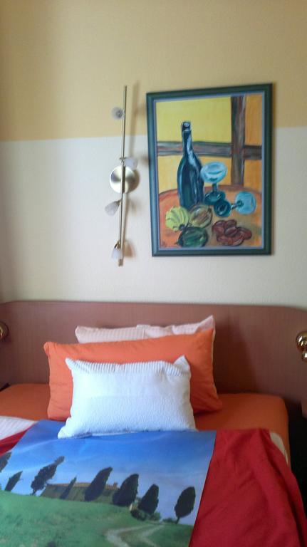 Hotel Vinum Niederwurschnitz Room photo